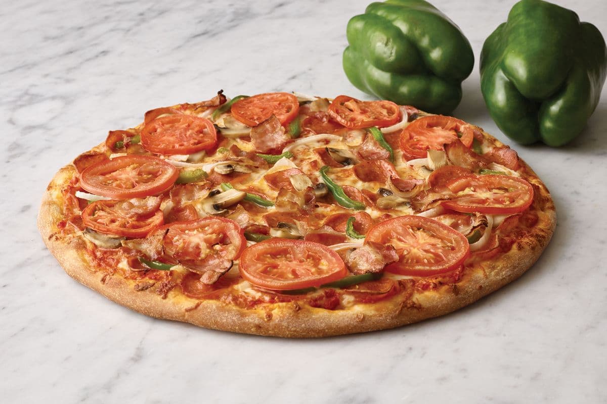 Large Deluxe Pizza