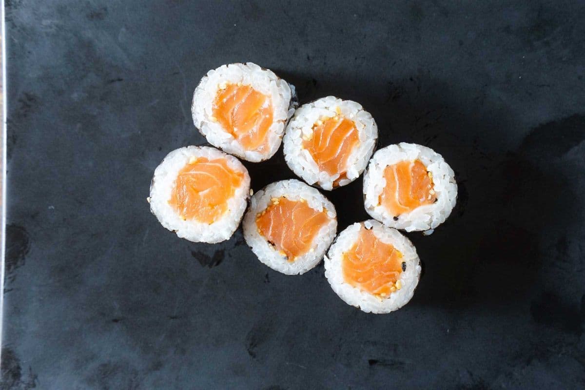 26. Sake saumon (6 mcx) / Salmon Sake (6 Pcs)