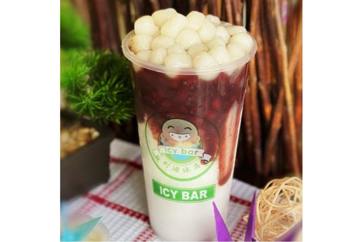 S9. Red Bean Mochi Icy 红豆汤丸冰