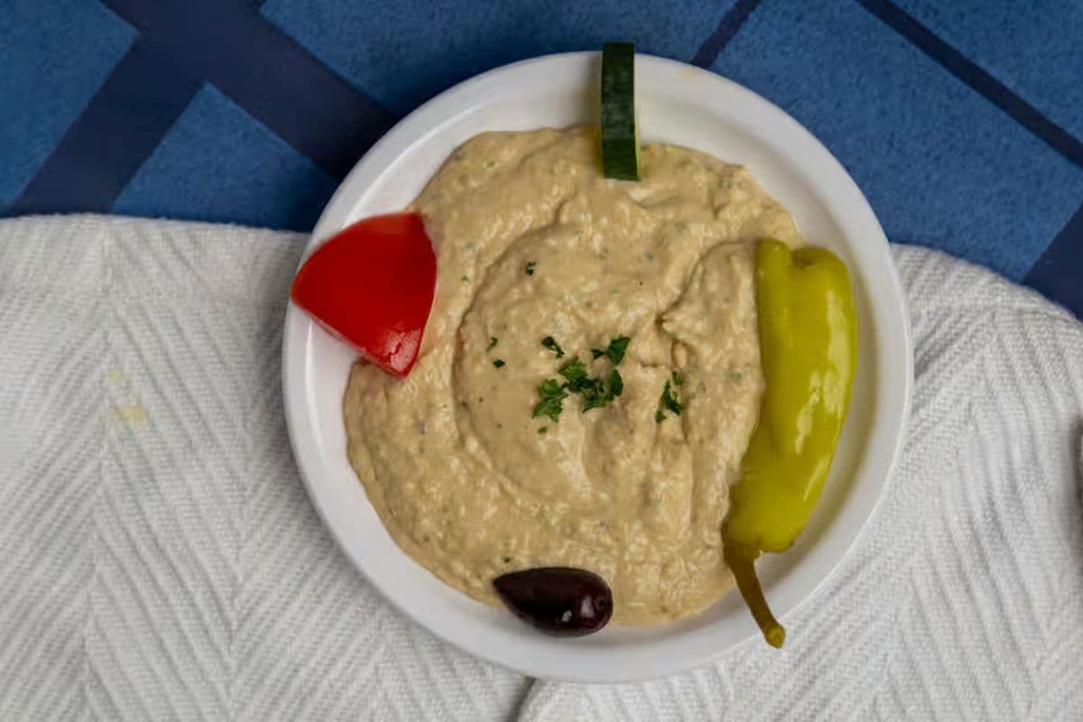 BOGO - Hummus and Pita