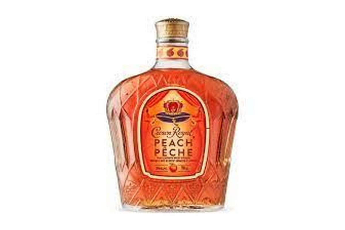 CROWN ROYAL PEACH 750ML (1 x 750ML)