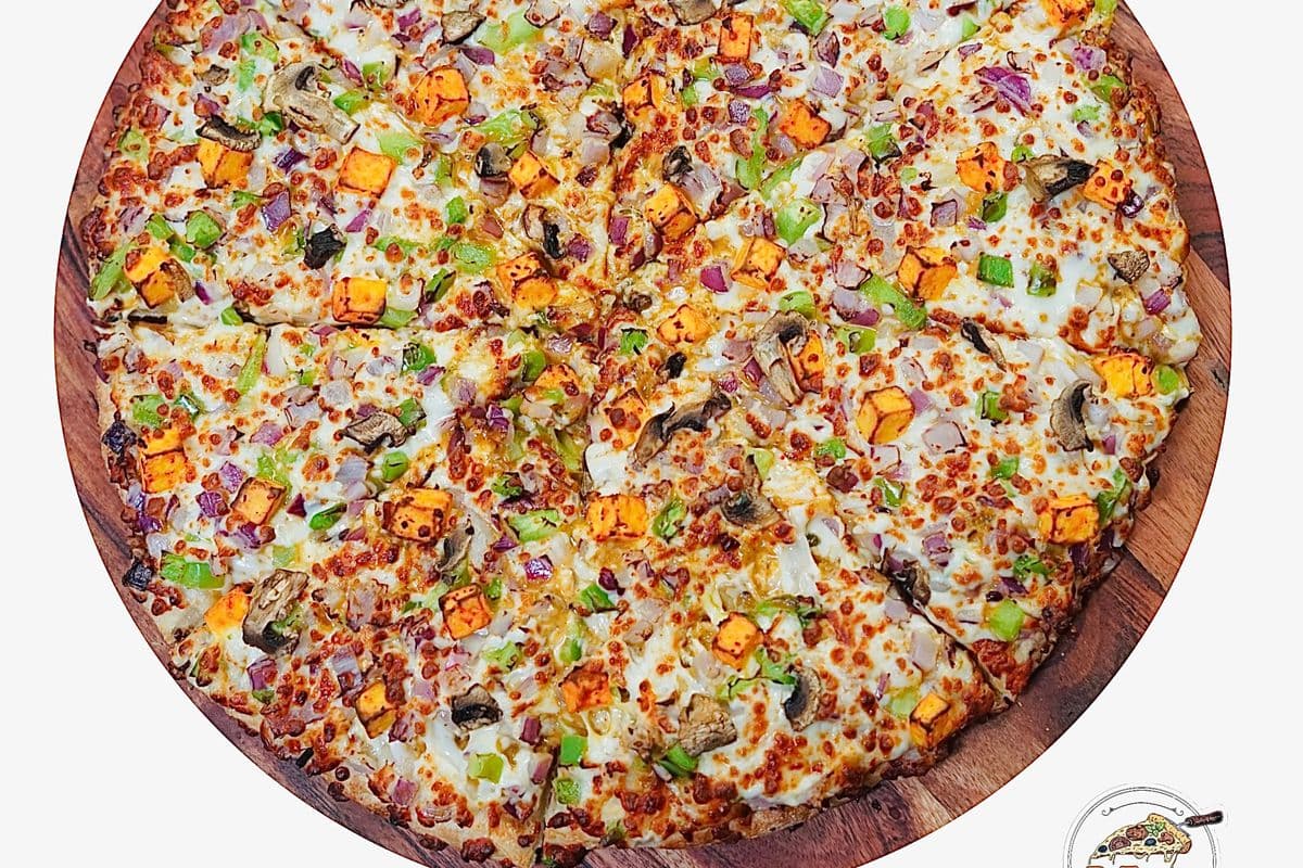 Tuesday Special Medium Paneer Tikka Pizza