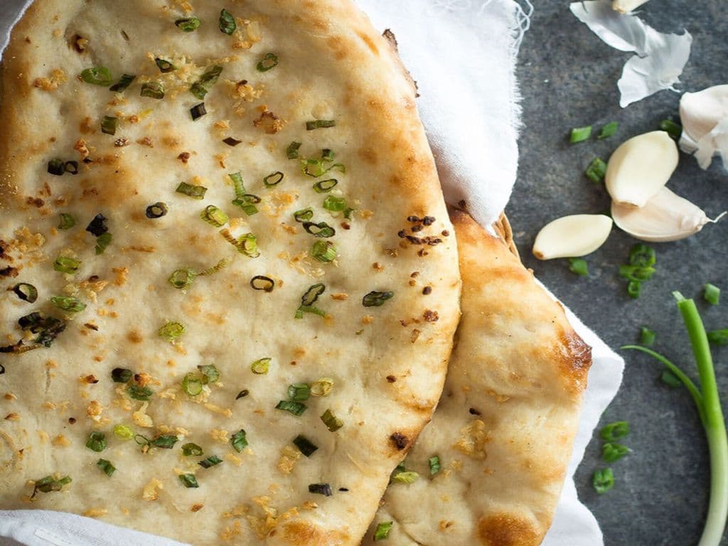 GARLIC NAAN