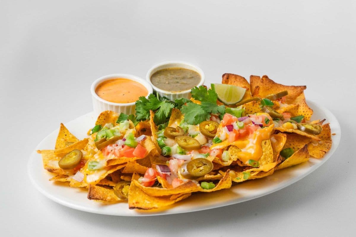 Veggies Nachos (560 cals)