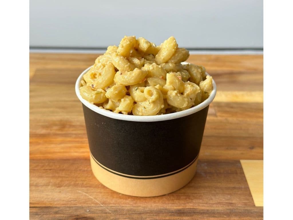 Mac and Cheeze