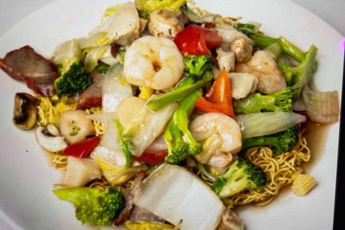 Cantonese Chow Mein