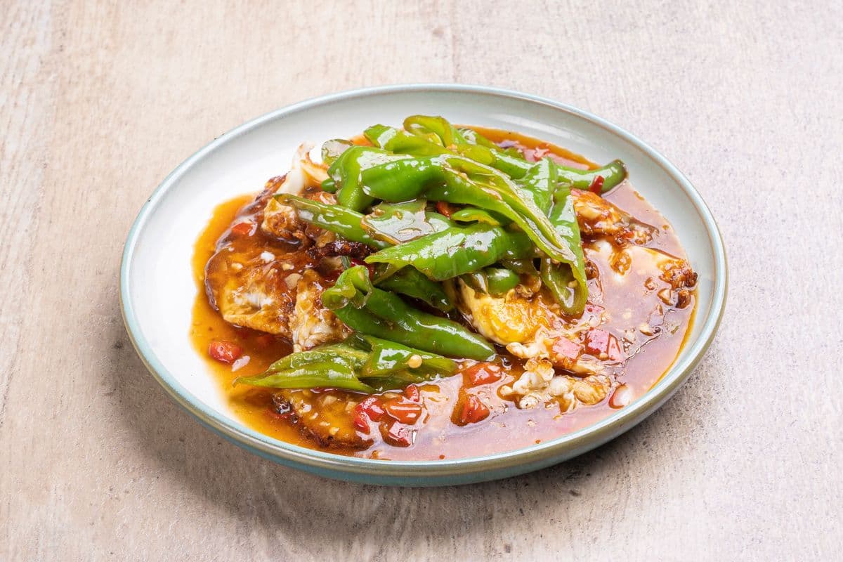 C37. 虎皮尖椒爆蛋 Friend Hot Green Pepper with Eggs