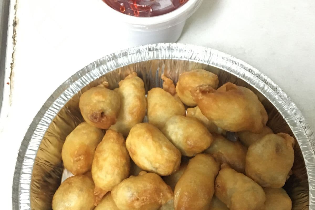 Sweet-and-Sour Chicken Balls with Sauce on Side炸鸡波