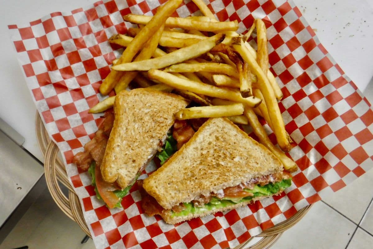 Toasted BLT Sandwich