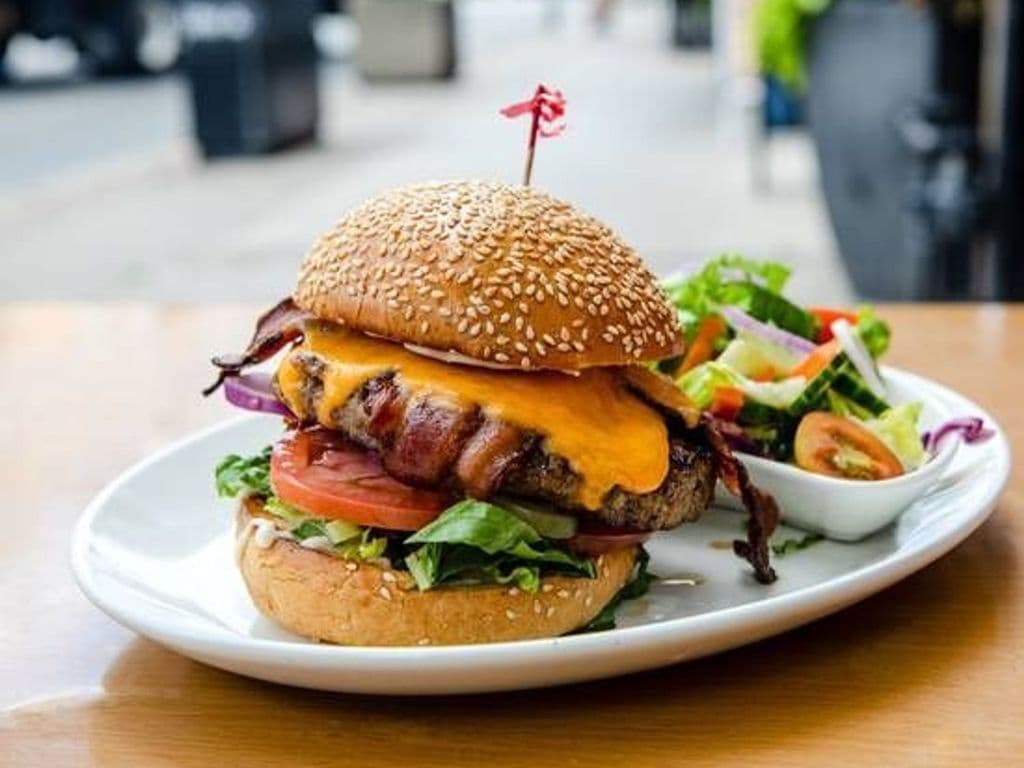 Bacon Cheese Burger