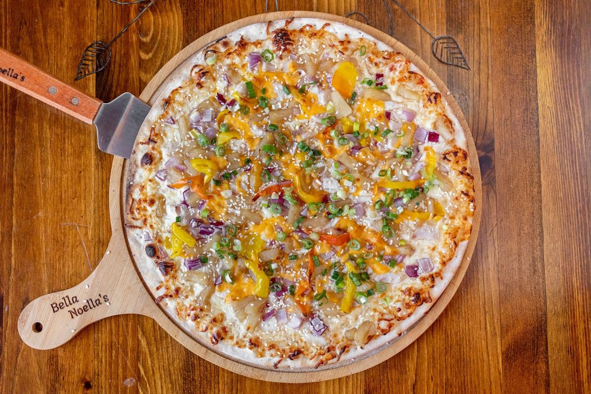 Large Sweet Chili Chicken Pizza