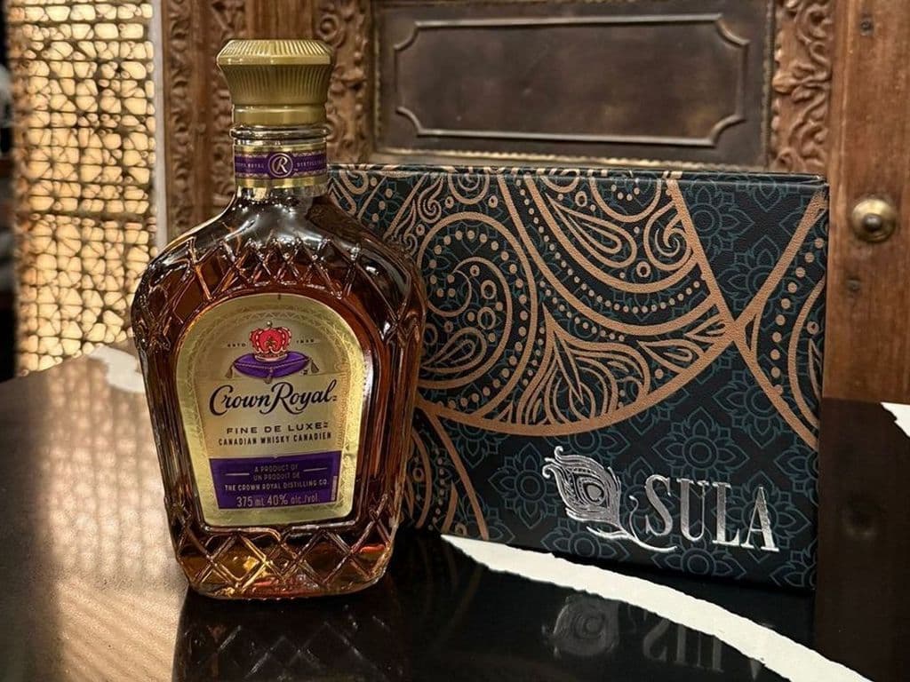 Crown Royal Whisky (375 ml)