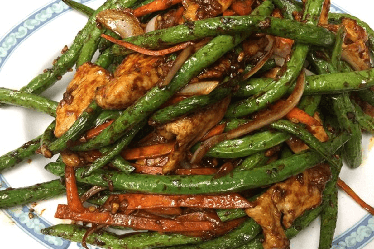 C2. Spicy Green Beans with Chicken