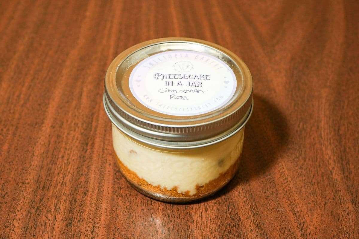 Cinnamon Roll Cheesecake in a Jar