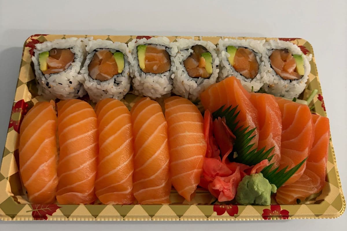 101. Salmon lover Set (15pcs)