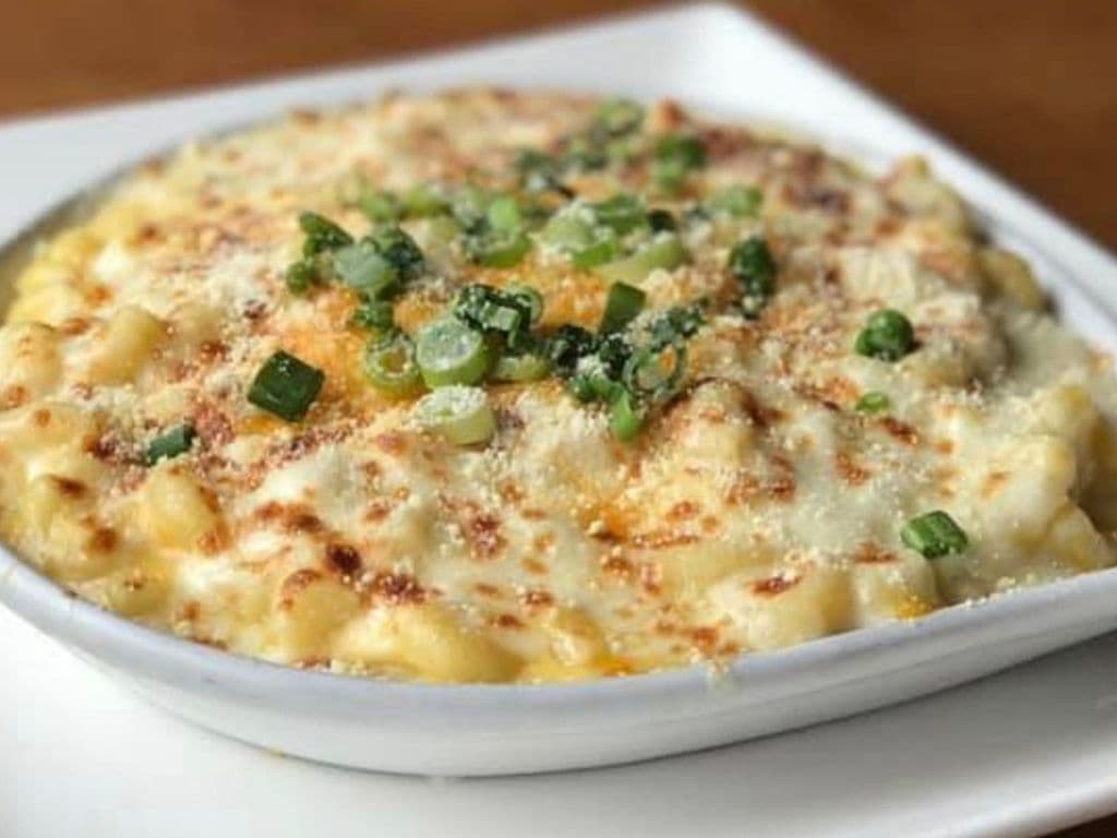 Mac N Cheese Classique/ Classic Mac N Cheese