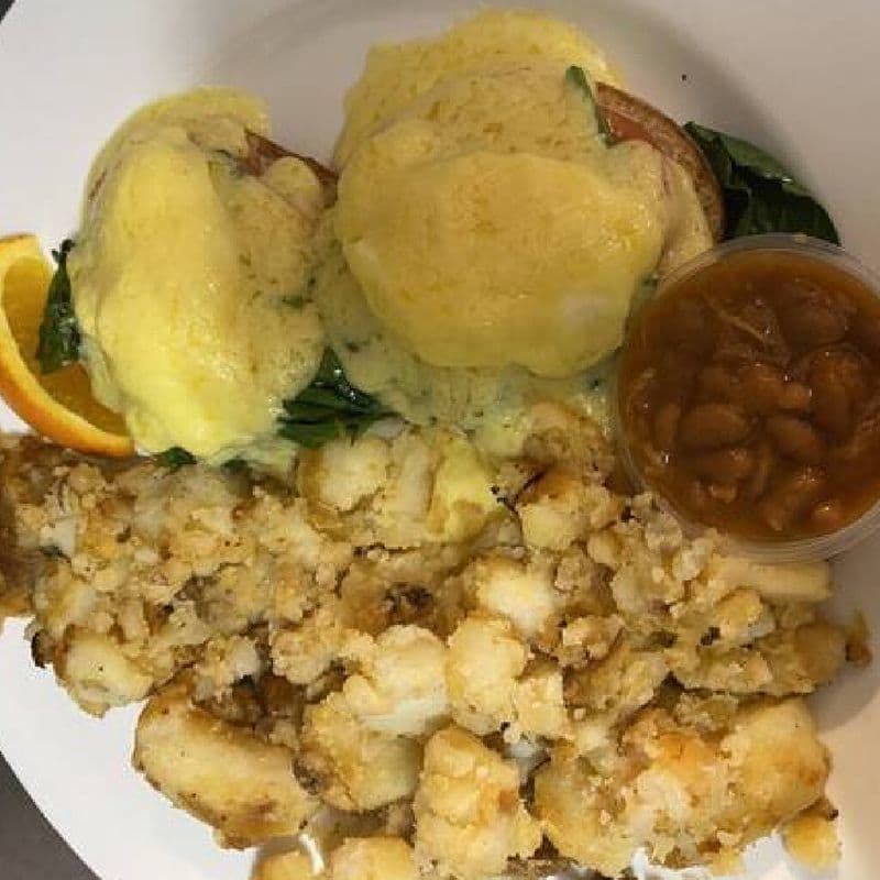 Spinach and Tomato Eggs Benedict