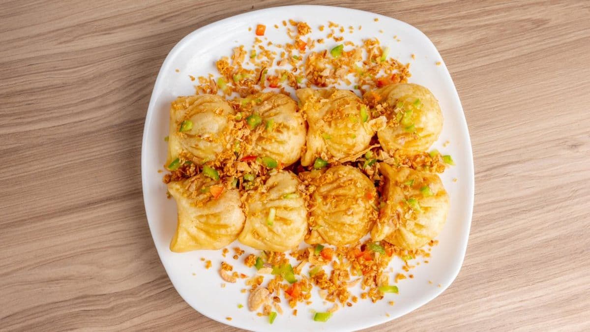 Deep Fried Shrimp Dumplings 避風塘炸蝦餃 (4 pcs)