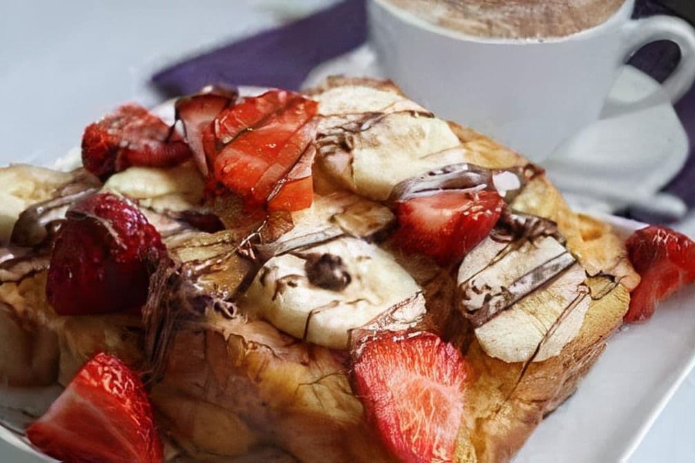 Pain Doré Bananes et Fraises avec Nutella / Bananas, Strawberries with Nutella French Toast
