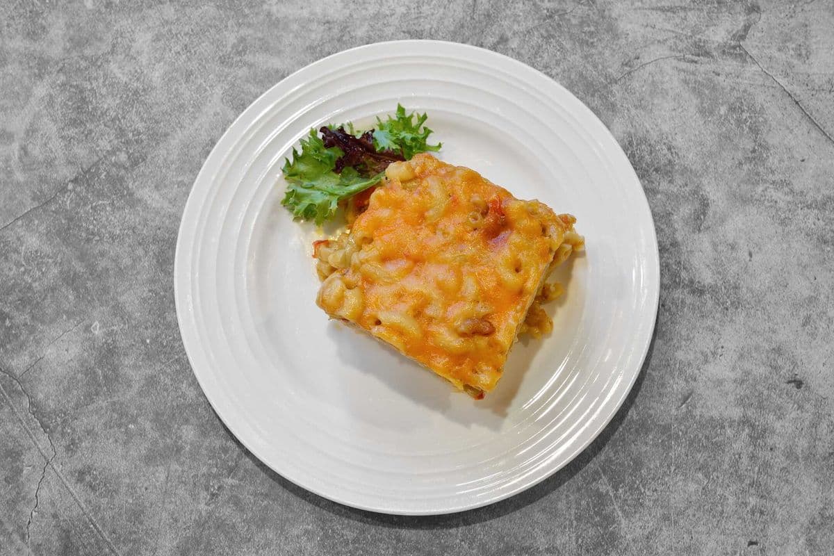 Gratin de macaroni au fromage / Macaroni and cheese pie
