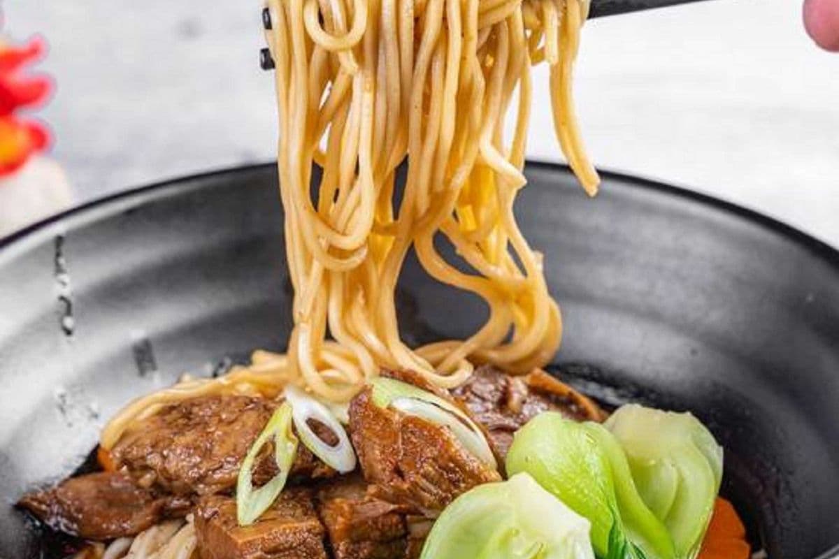 Taiwanese Spicy Beef Noodle