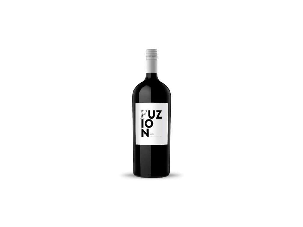 Fuzion Shiraz Malbec, 750 ml bottle red wine (12% ABV)
