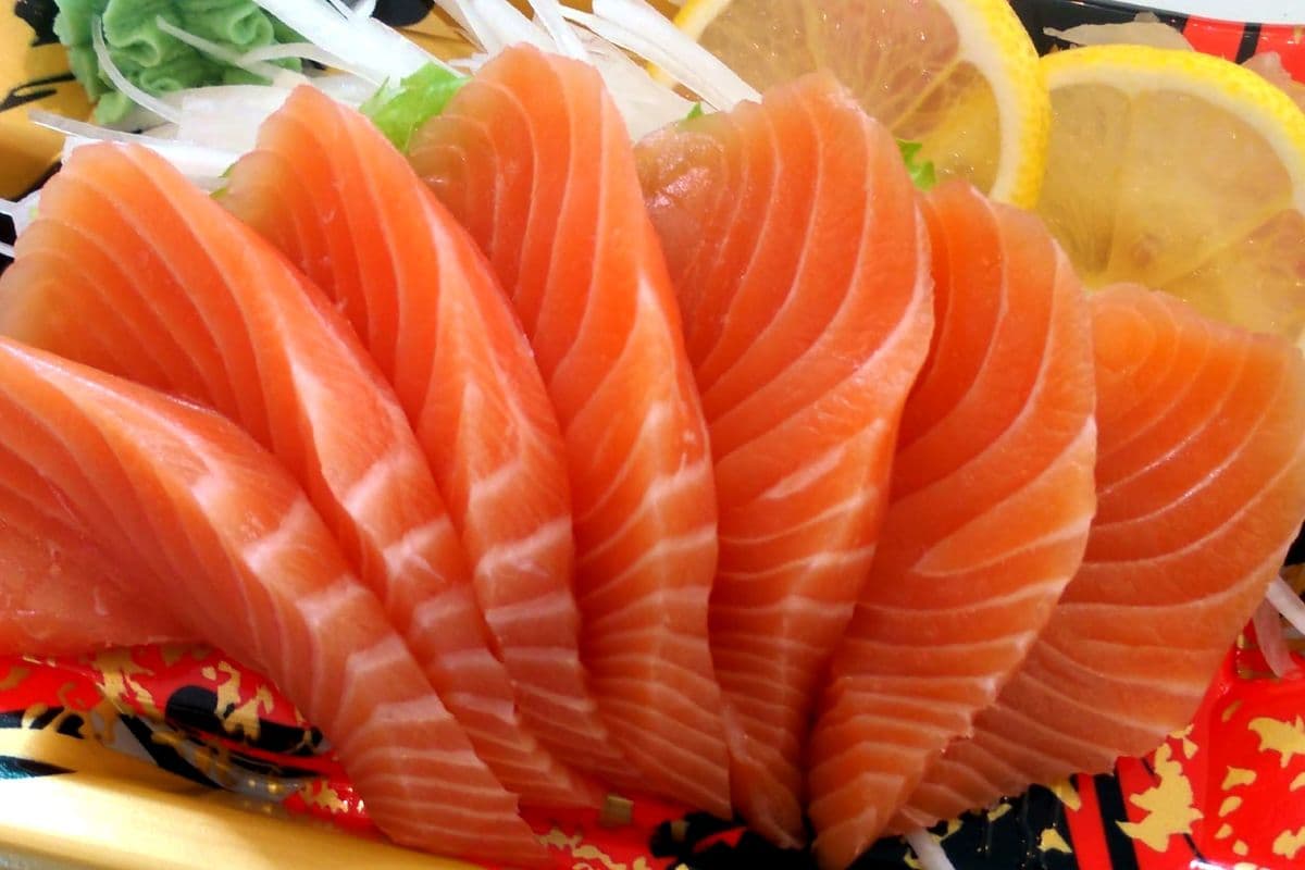 Salmon Sashimi (7 pcs)