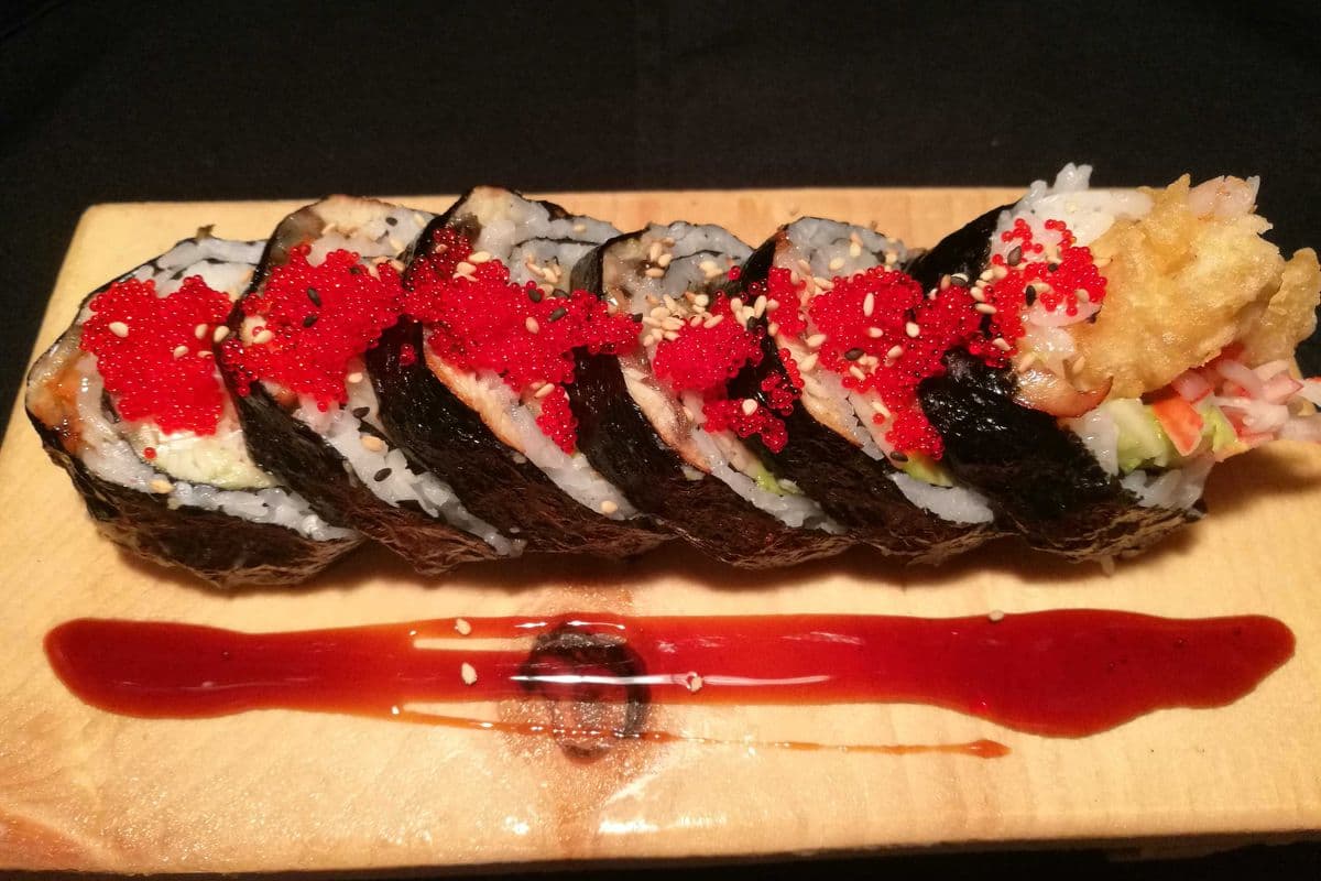 Red Dragon Roll (6 pcs)