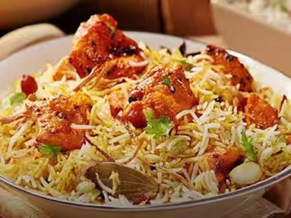 Spicy Chicken Biryani Bucket