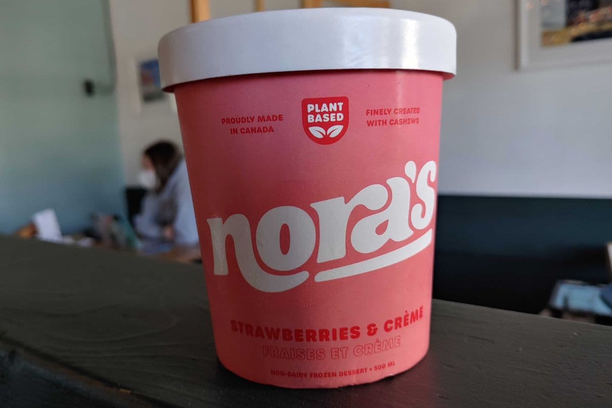Nora's Strawberry Ice Cream (vegan) (500ml)