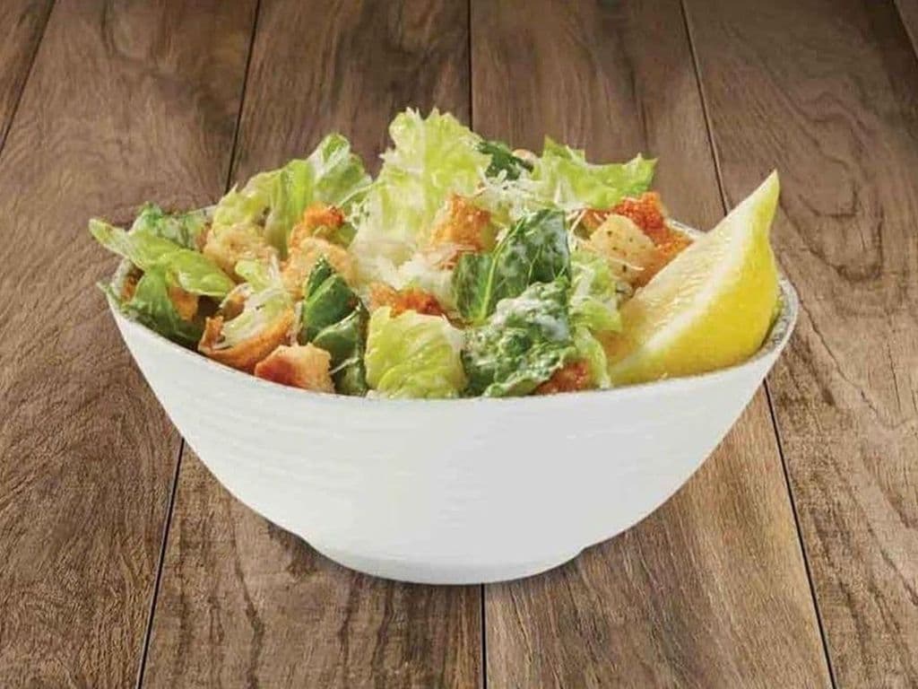 Salade César St-Hubert / St-Hubert Caesar Salad