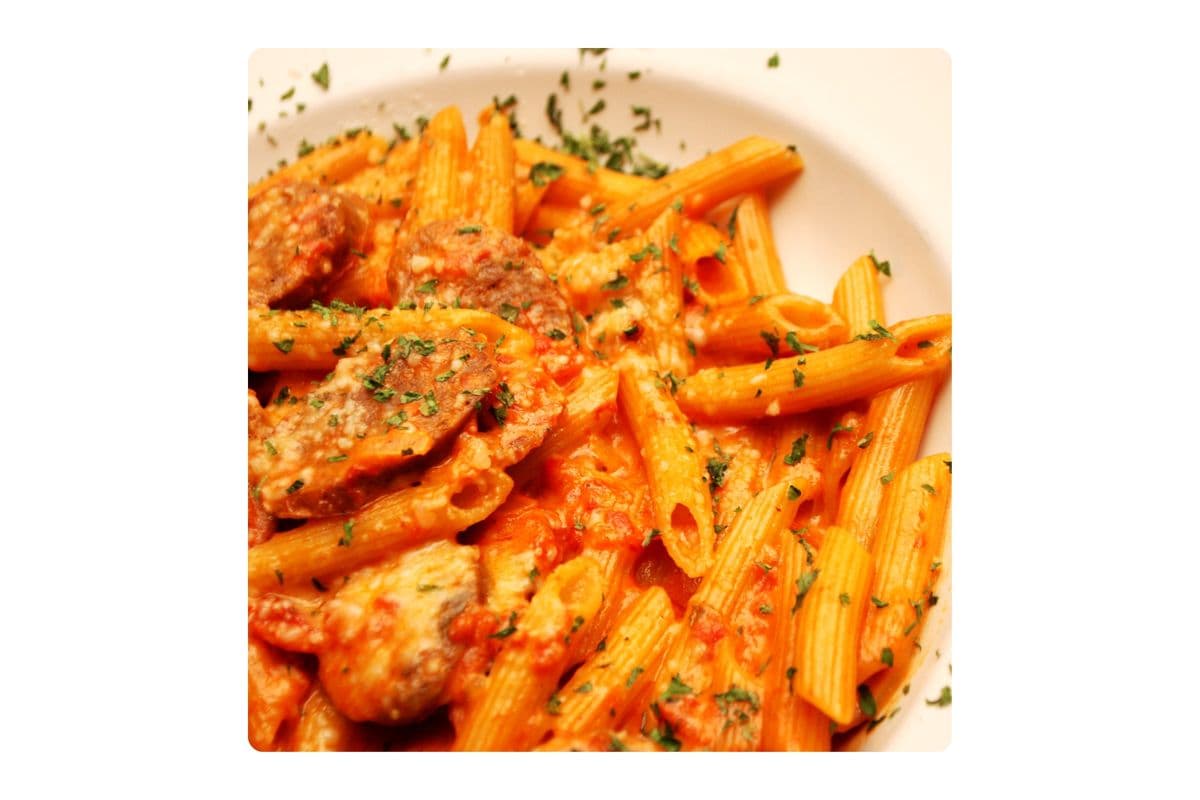 CHEESY RED PASTA (Spicy)