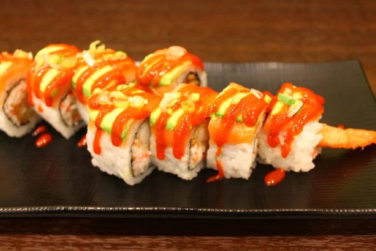 Red Dragon Roll (8 pcs)