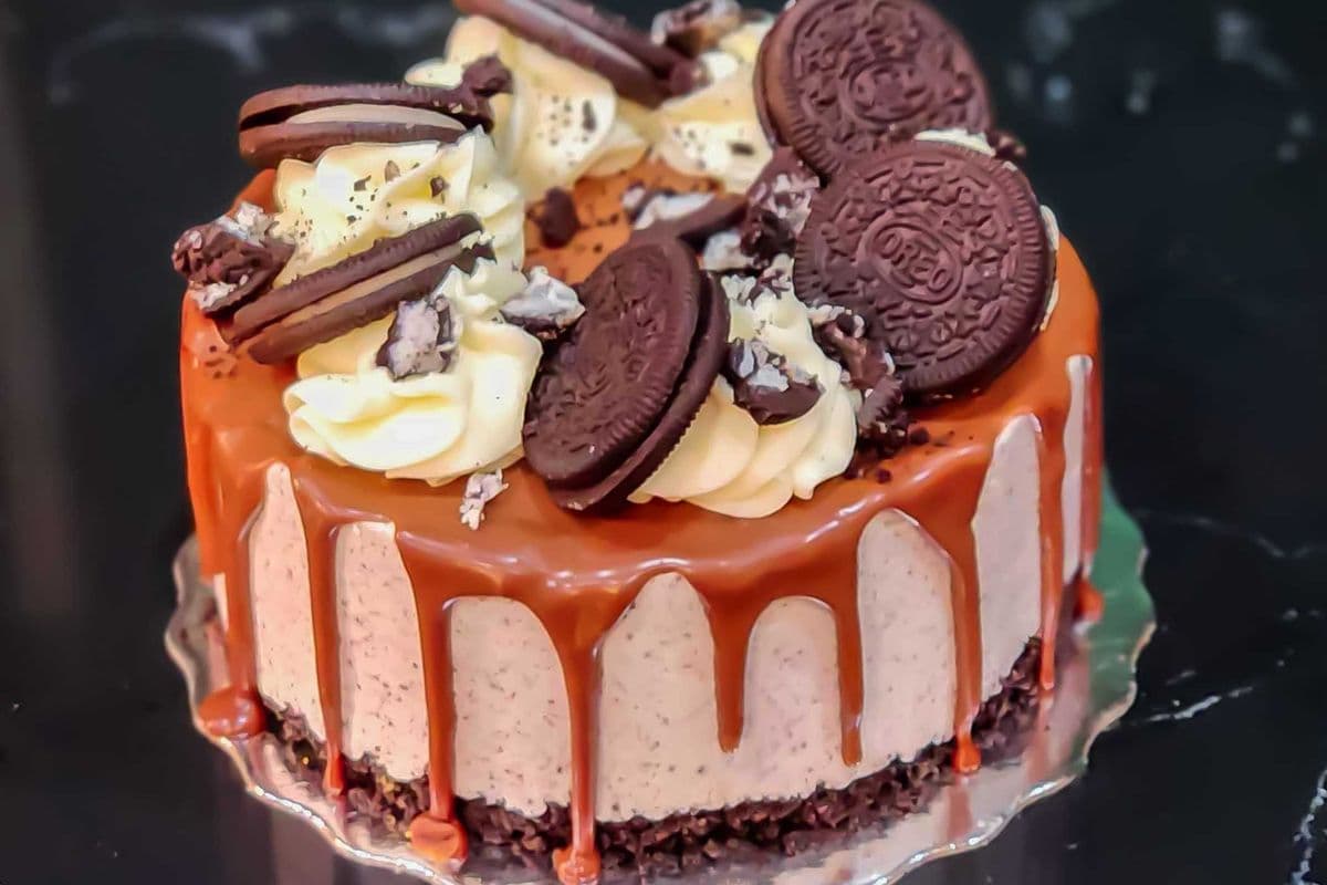 Oreo Mousse Cake