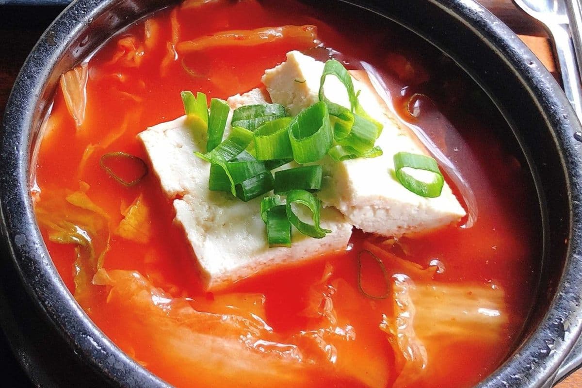 Kimchi Jjigae 김치찌개