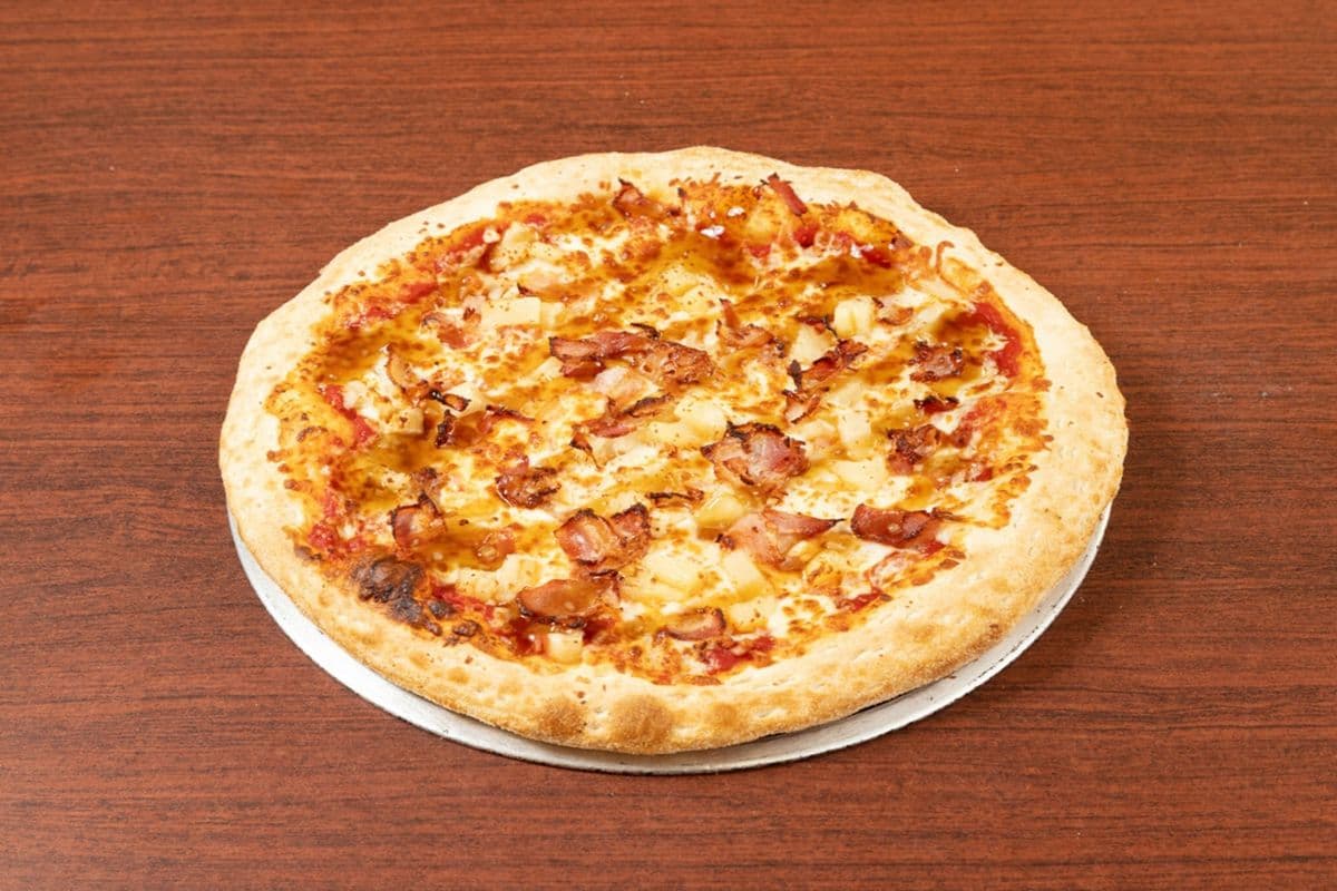 Party House Hawaiian Pizza