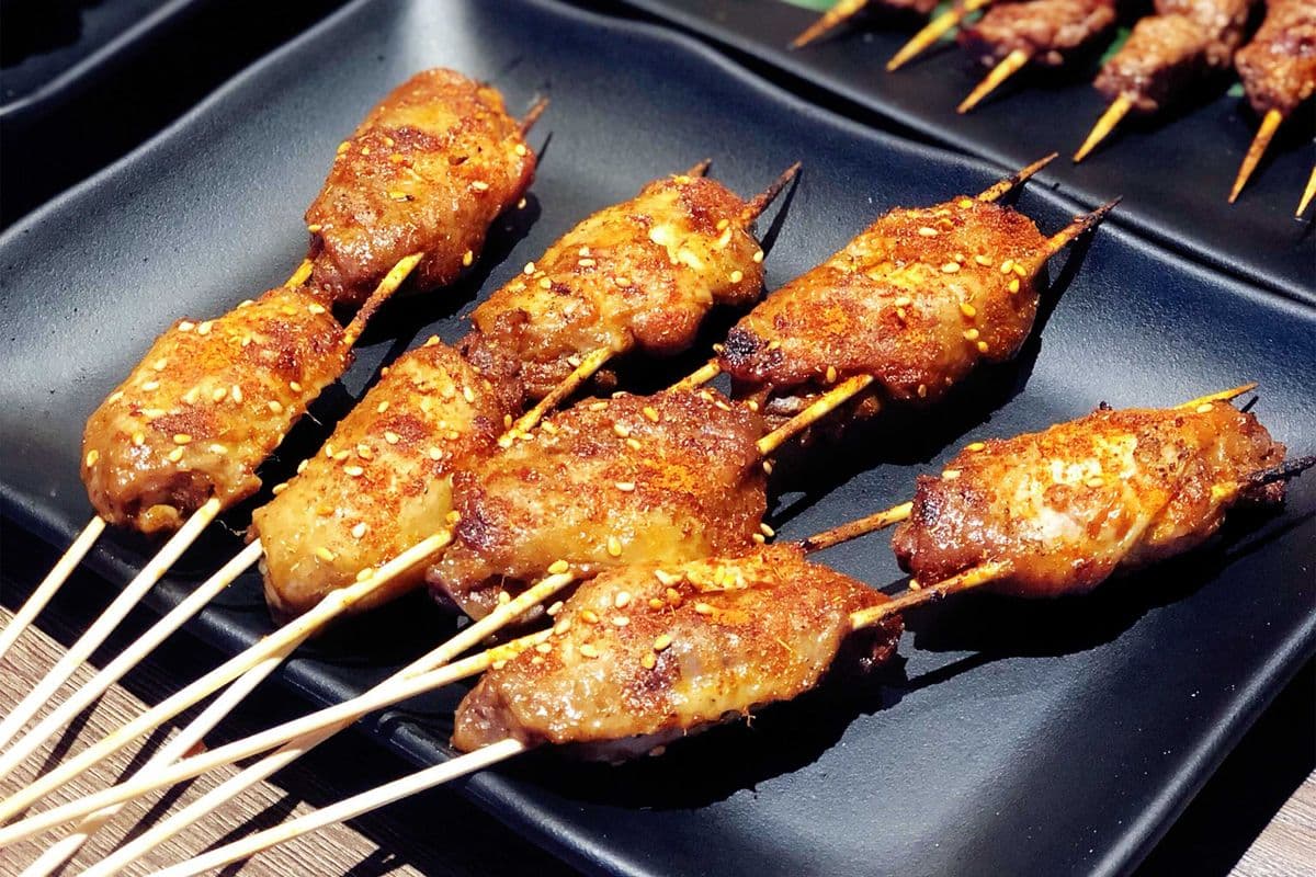 House Special Chicken Wings 秘 制 飘香 烤 翅