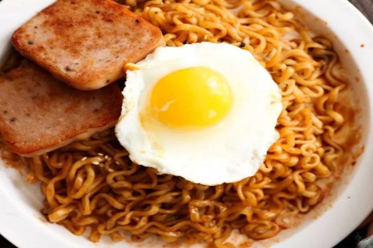 Korean Style Extra Spicy Chicken Flavour Ramen