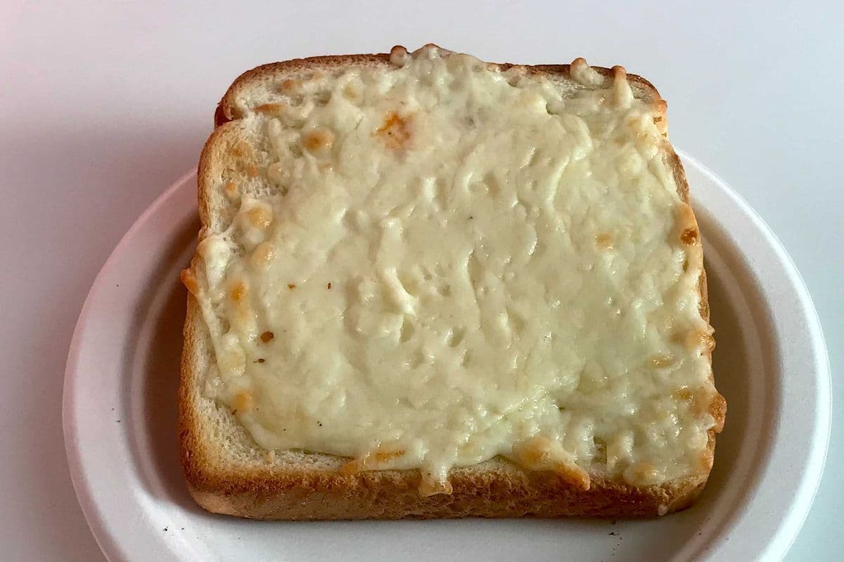 Cheese Toast (Mozzarella Cheese Topping)