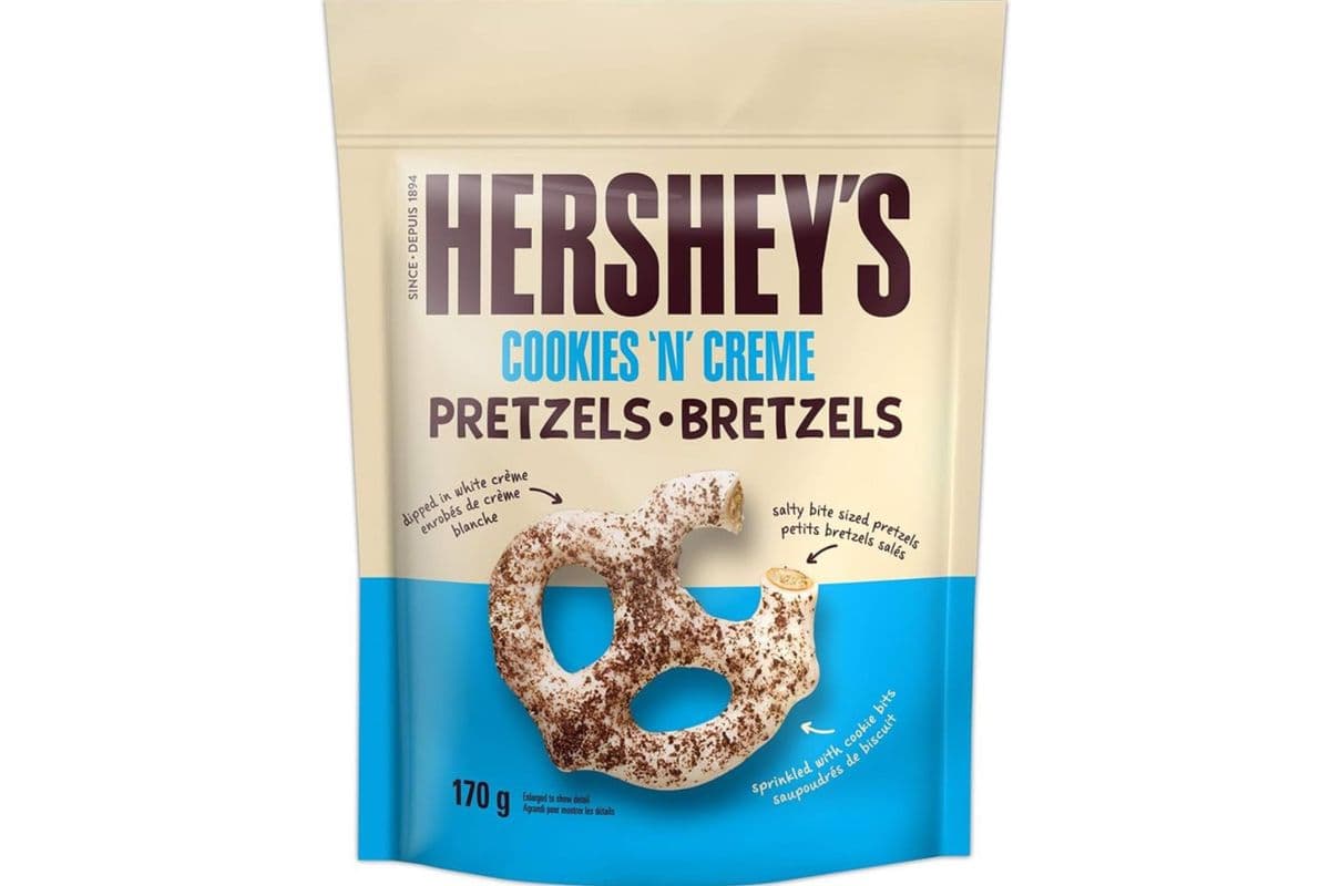 Hershey’s Cookies and Creme Dipped Pretzels (170 g)