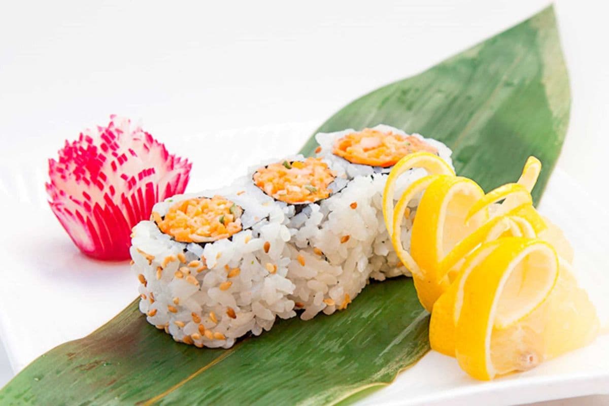Salade d'Imitation Crabe(6mcx)/Imitation Crab Salad(6pc)-Hosomaki