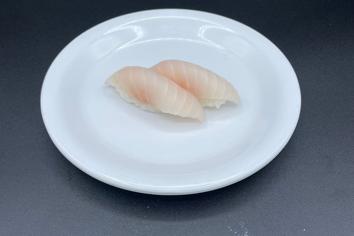 303. Red Snapper (Tai) Sushi (2 pcs)