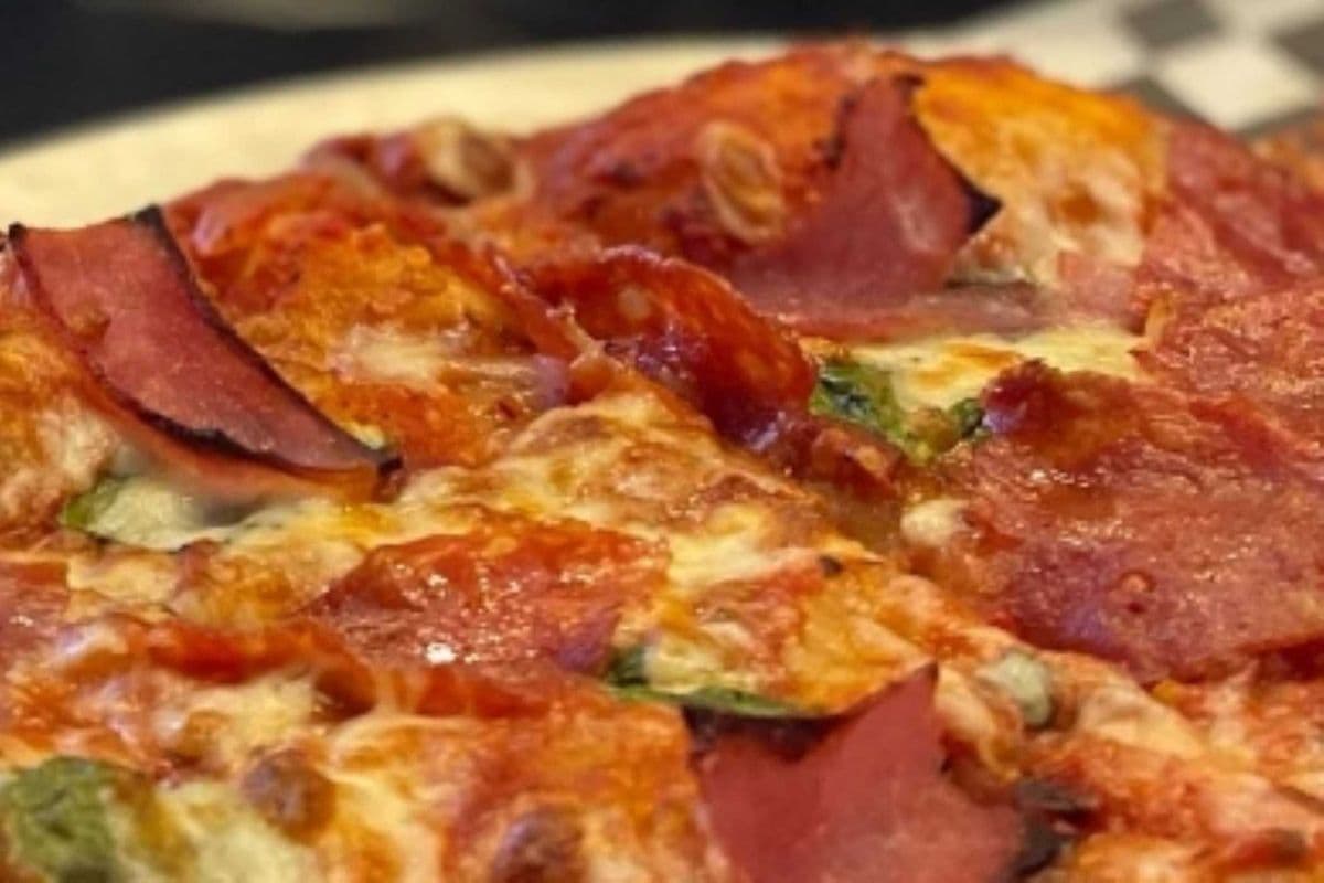 Calabrese - 12" Spicy Italian Deli Meats Pizza
