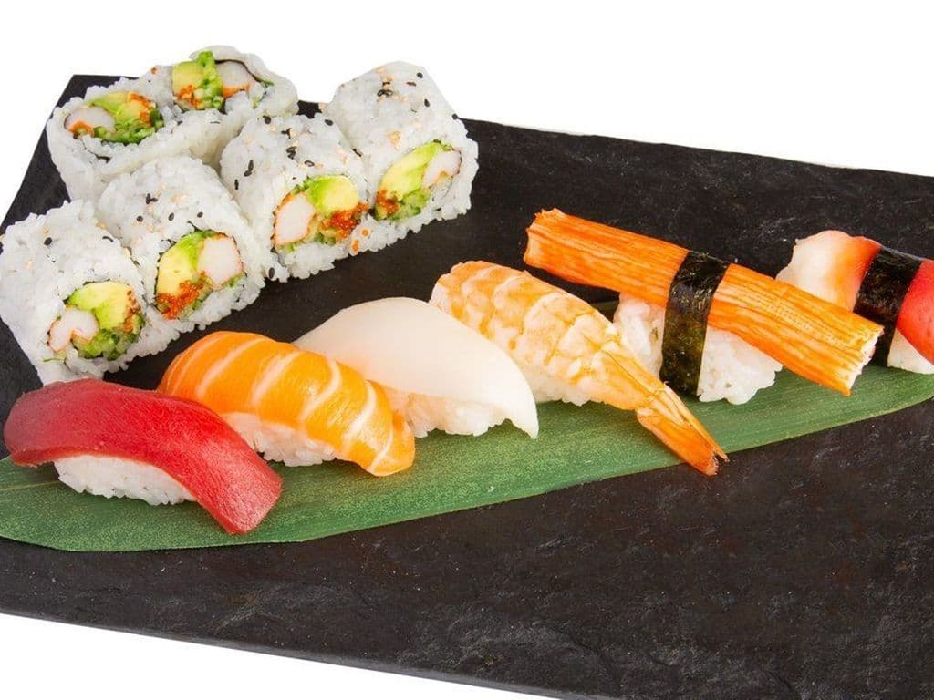 C01. Sushi Set A (12 Pcs)