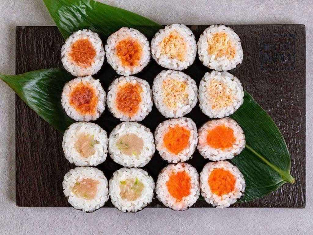 16 Pieces Deluxe Cut Rolls