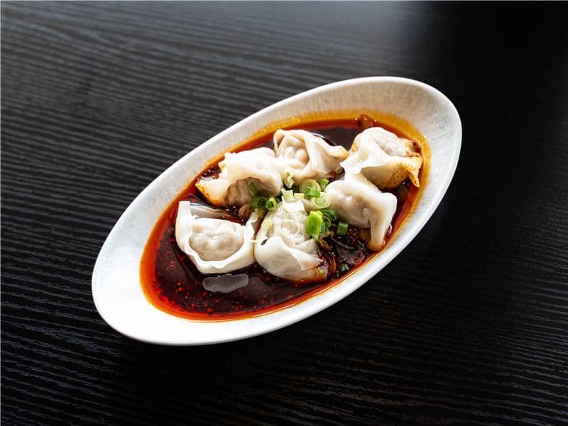 K02 Prawn and Pork Wontons in Spicy Chili Sauce 6pcs (Spicy) K02 紅油鮮蝦豬肉炒手6pcs (辣)