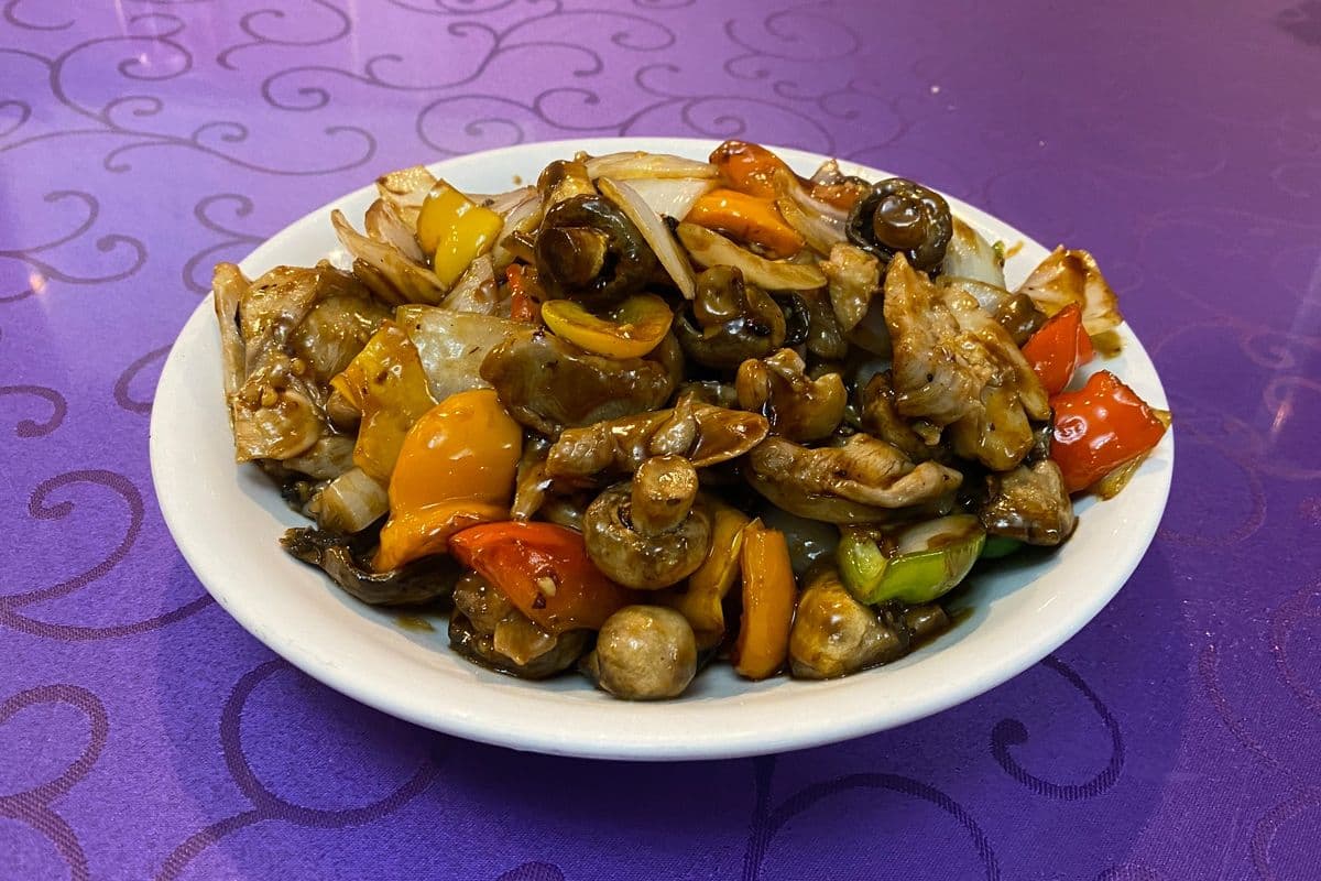 140. Sliced Chicken in Black Bean Sauce