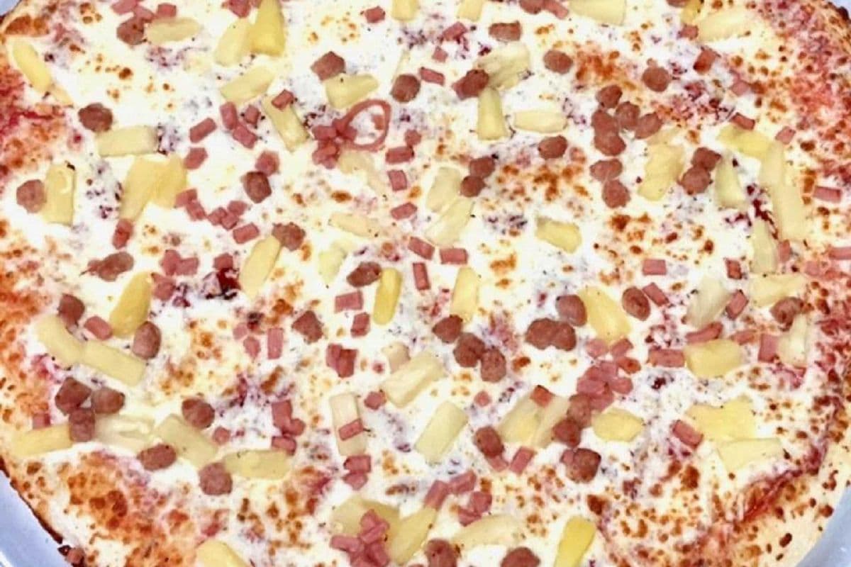 Hawaiian Pizza