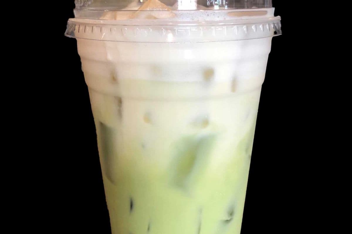D13. Green milk tea