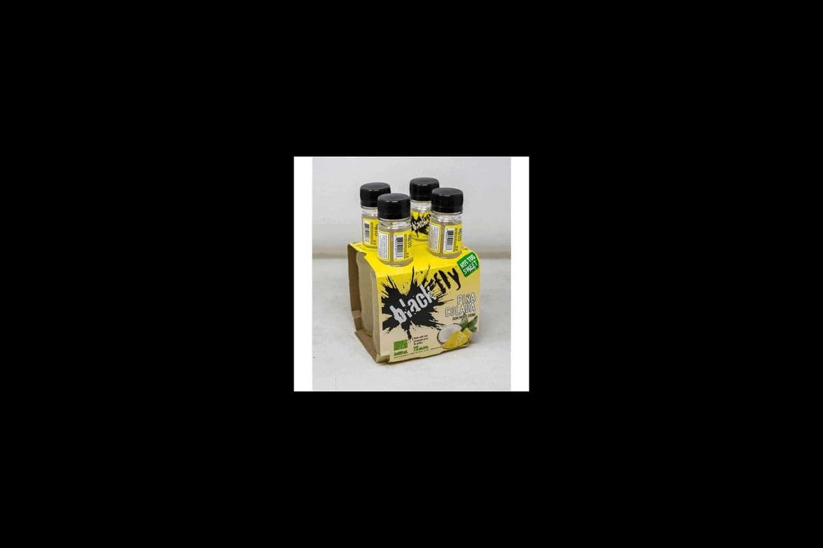 BLACK FLY RUM PINA COLADA - 4PK (4 x 400 ML) (4 x 400ML)